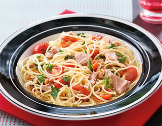 Espaguete com Tomate Cereja e Atum