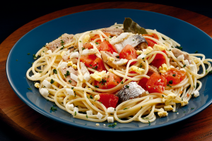 Espaguete Molhadinho com Sardinha e Tomate
