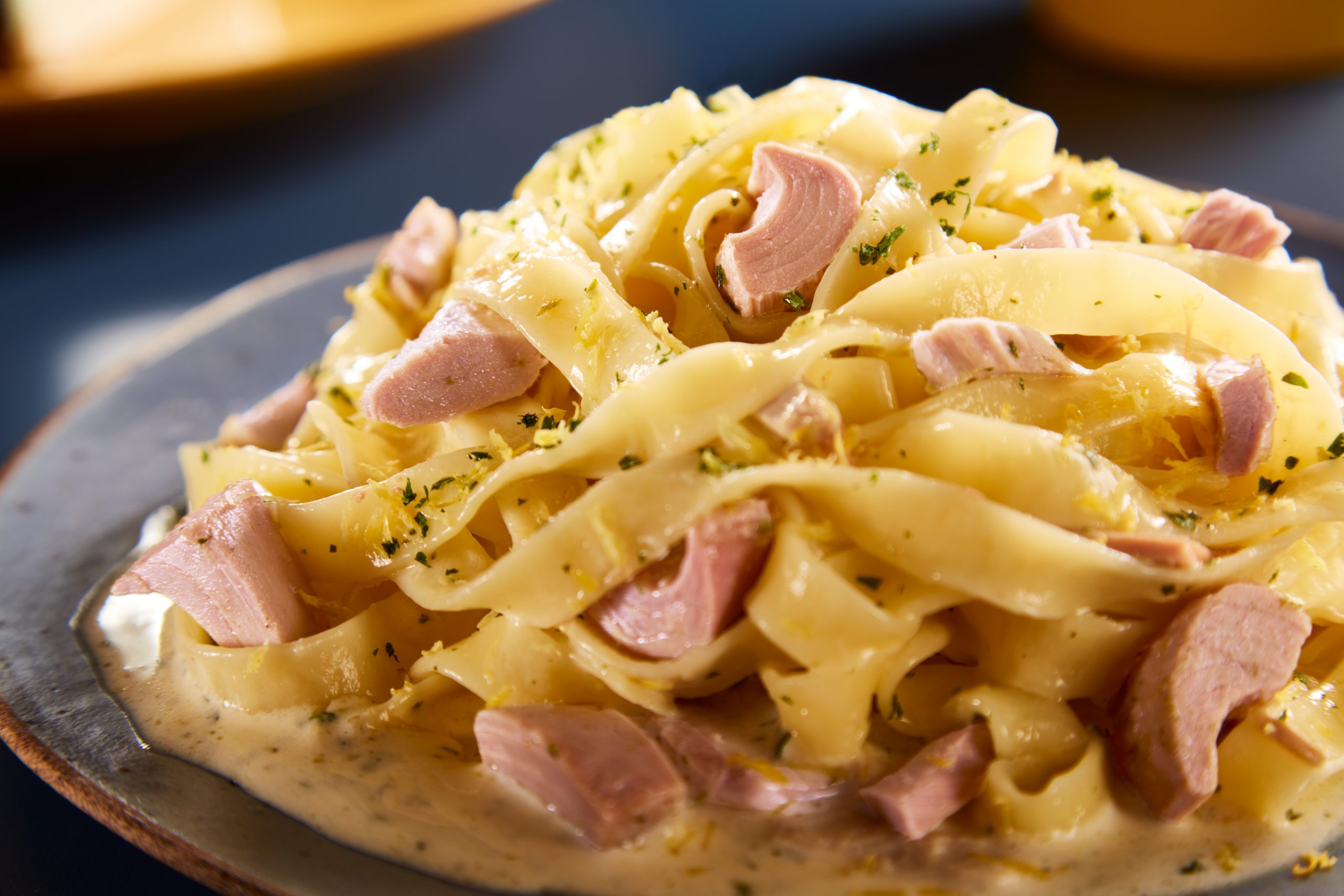 Macarrão Al Limone com Atum (talharim)